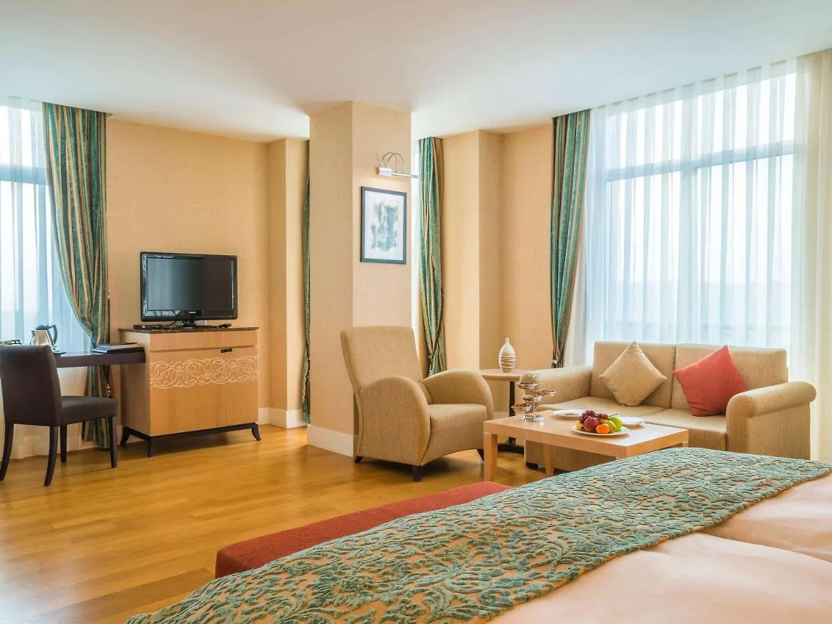 Hotel Pullman Baku 5*,